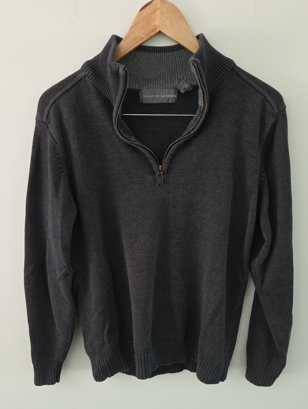 Oscar de la Renta Dark Charcoal 1/4 Zip Sweater Like New